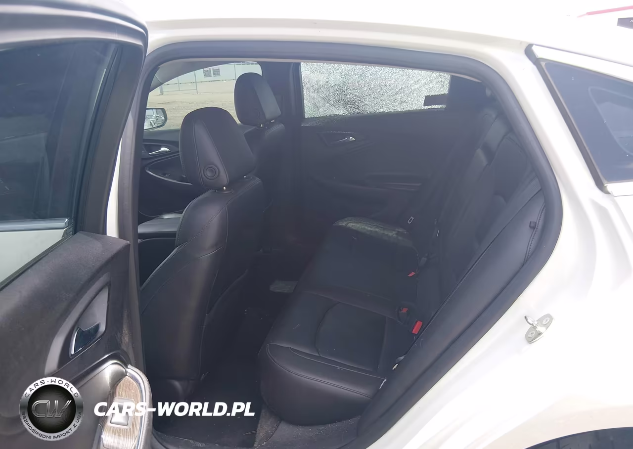 2018 Chevrolet Malibu Premier VIN:1G1ZE5SX9JF118376 - 8