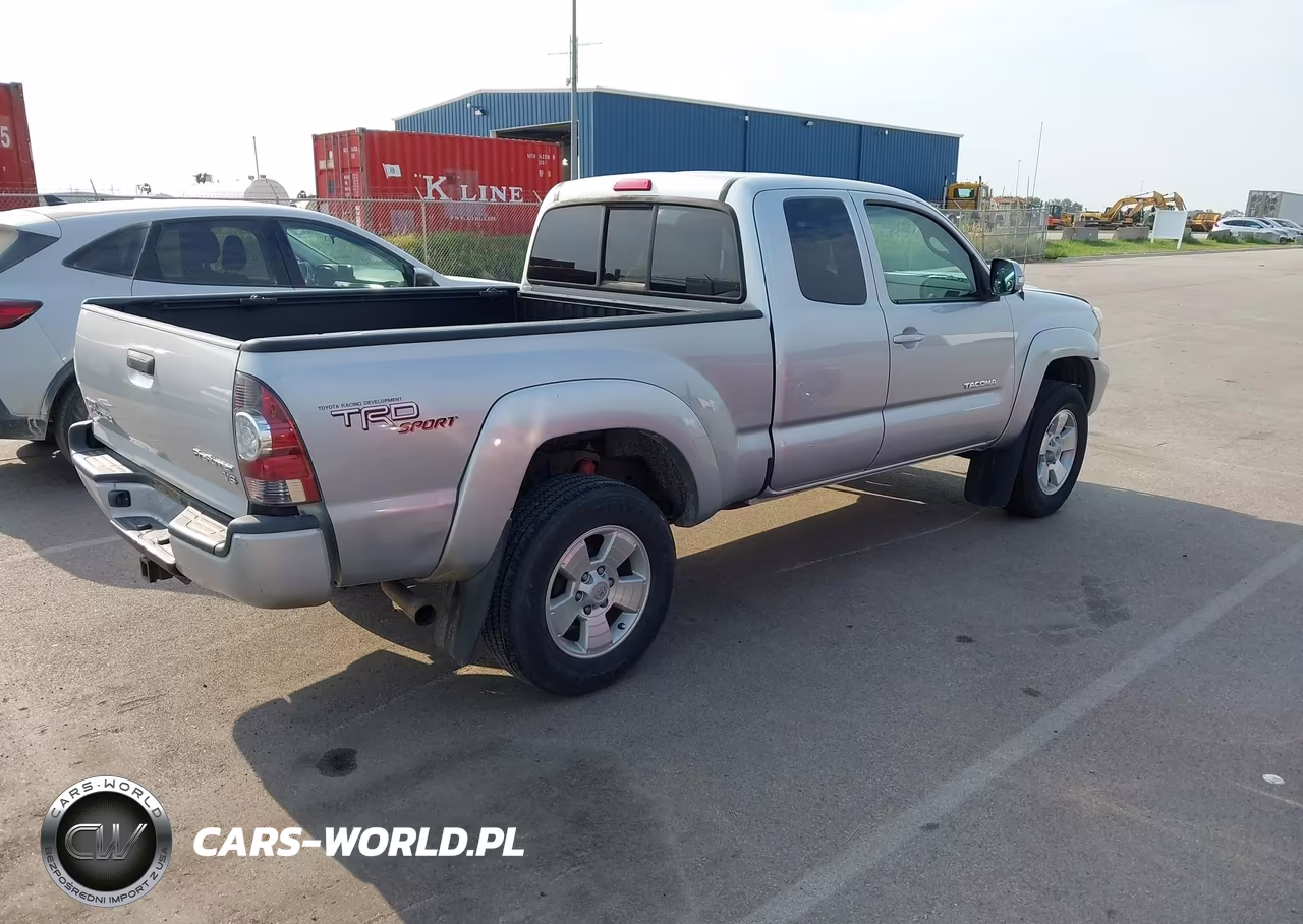 2013 Toyota Tacoma Prerunner V6 VIN:5TFTU4GN9DX034123 - 4