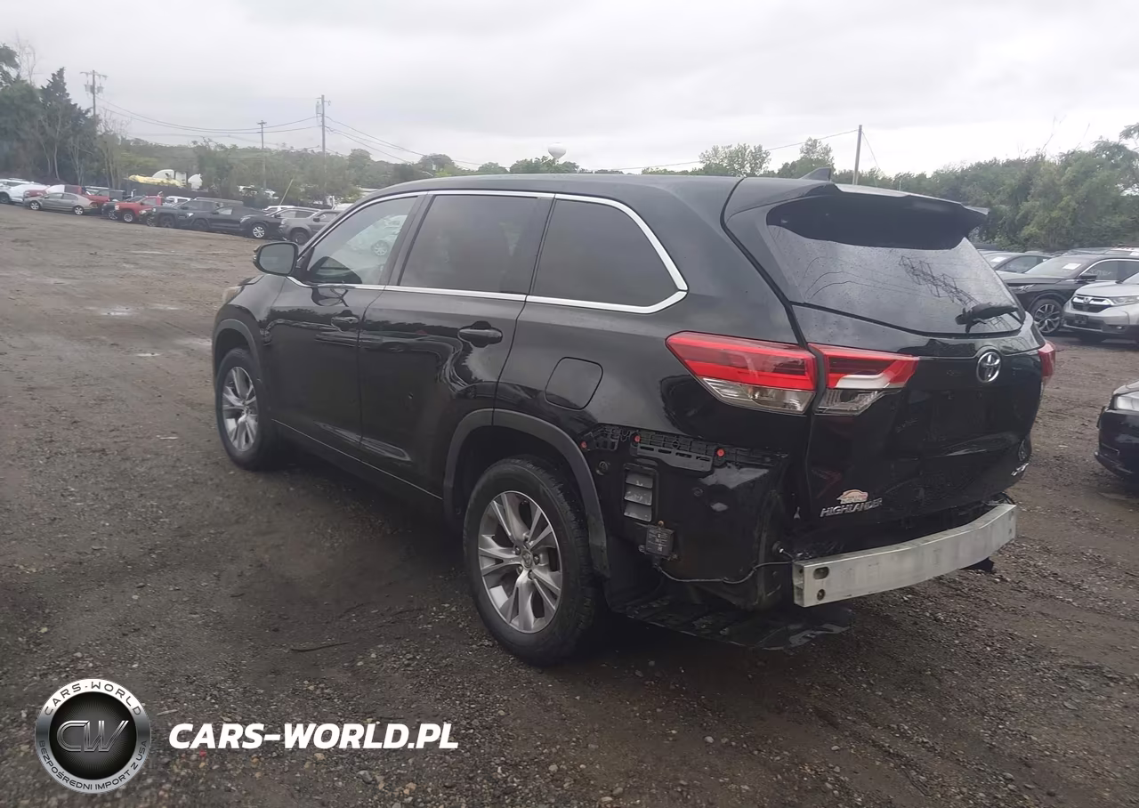 2018 Toyota Highlander Xle VIN:5TDJZRFH1JS908449 - 3