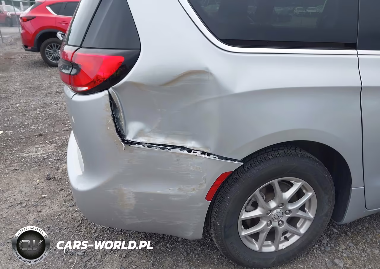 2026 Chrysler Pacifica Select VIN:2C4RC1BG4TR240144 - 6