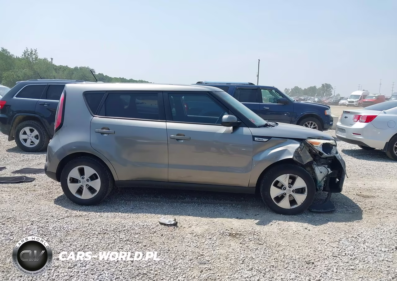 2015 Kia Soul VIN:KNDJN2A28F7228409 - 13