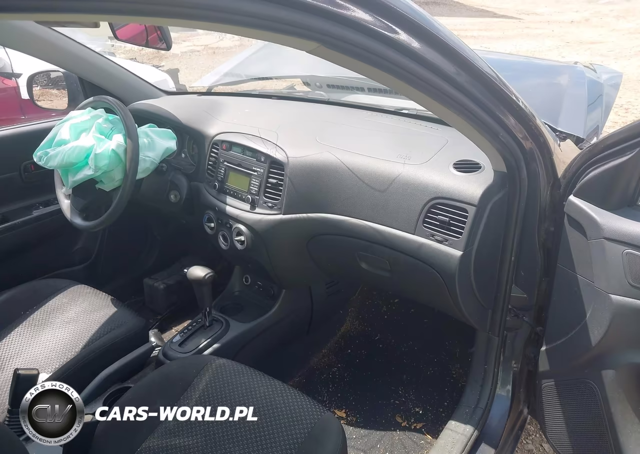 2010 Hyundai Accent Gs VIN:KMHCM3AC3AU168409 - 5