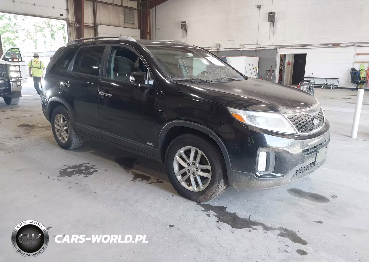 2015 Kia Sorento Lx VIN:5XYKTCA6XFG585354 - 1