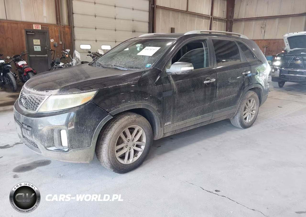 2015 Kia Sorento Lx VIN:5XYKTCA6XFG585354 - 2
