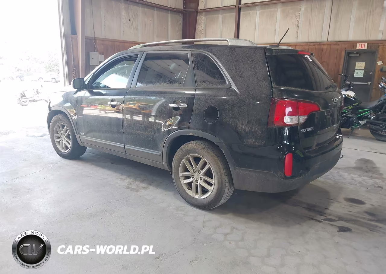 2015 Kia Sorento Lx VIN:5XYKTCA6XFG585354 - 3