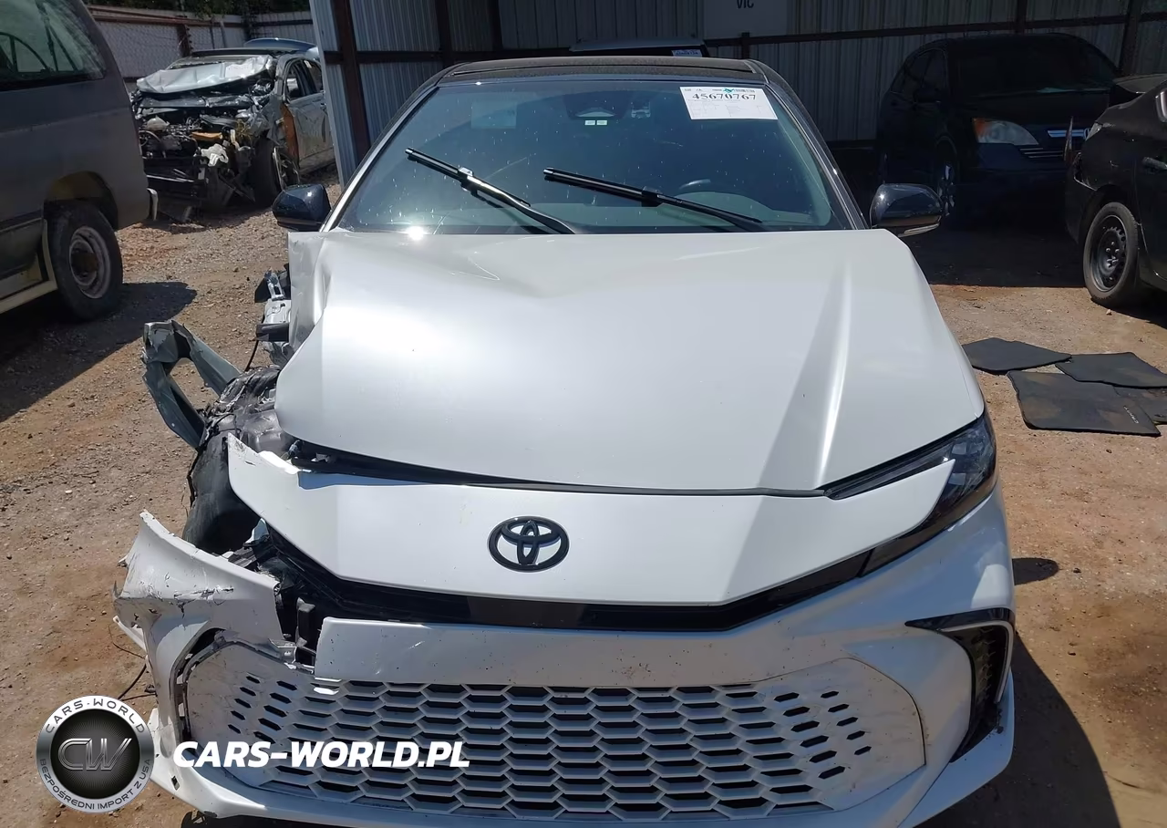 2025 Toyota Camry Xse VIN:4T1DAACK4SU057956 - 12