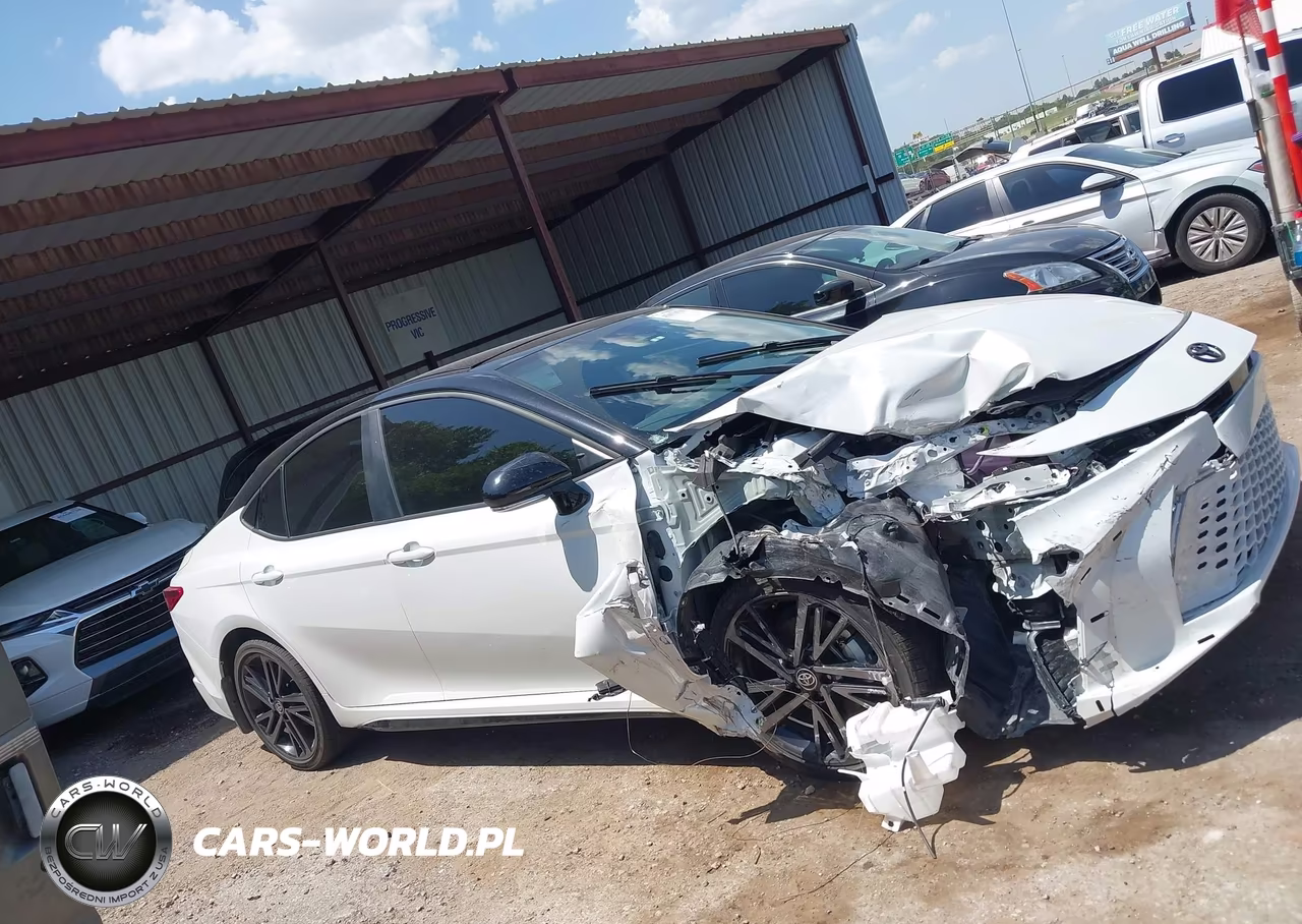 2025 Toyota Camry Xse VIN:4T1DAACK4SU057956 - 13