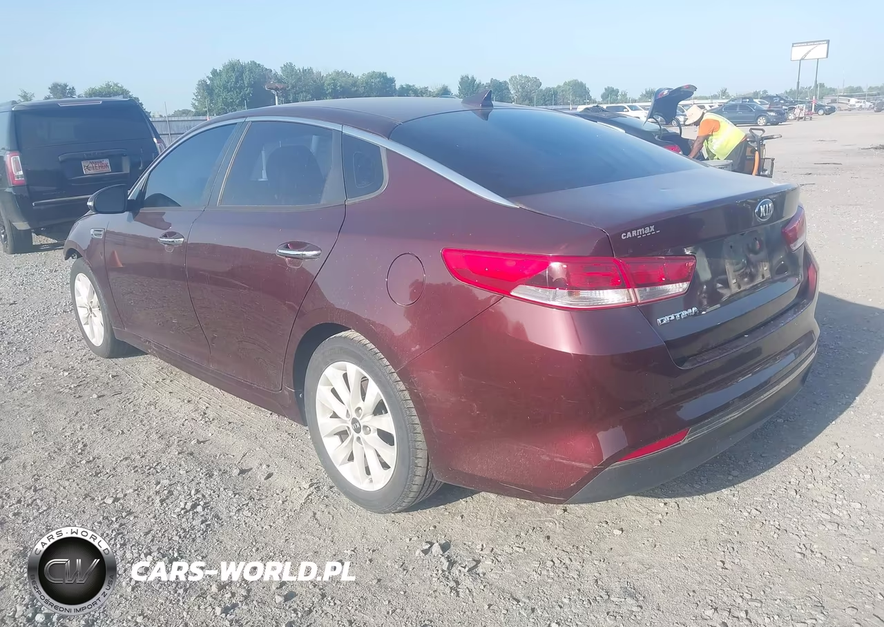 2017 Kia Optima Lx VIN:5XXGT4L33HG123417 - 3