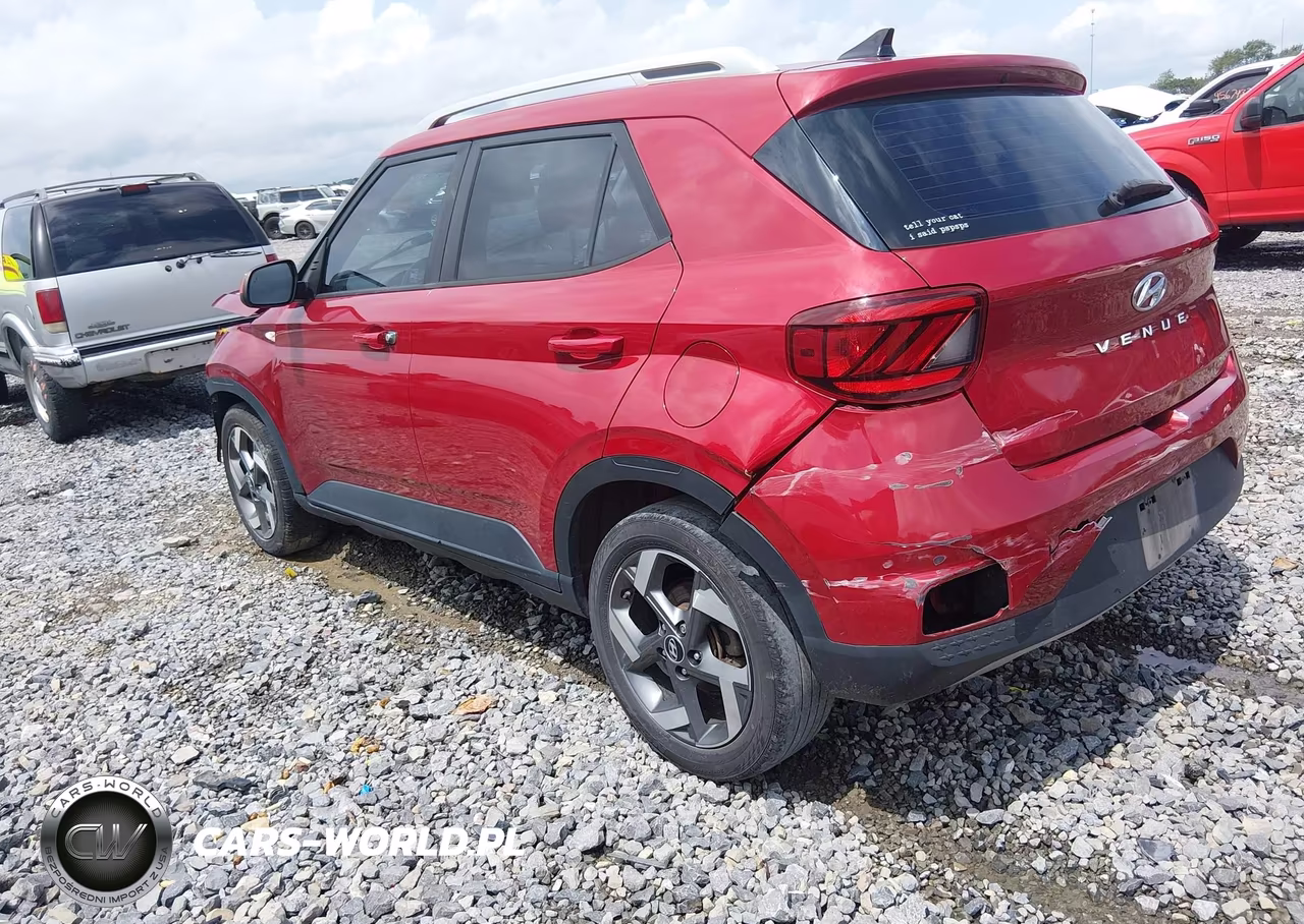 2021 Hyundai Venue Sel VIN:KMHRC8A39MU120069 - 3
