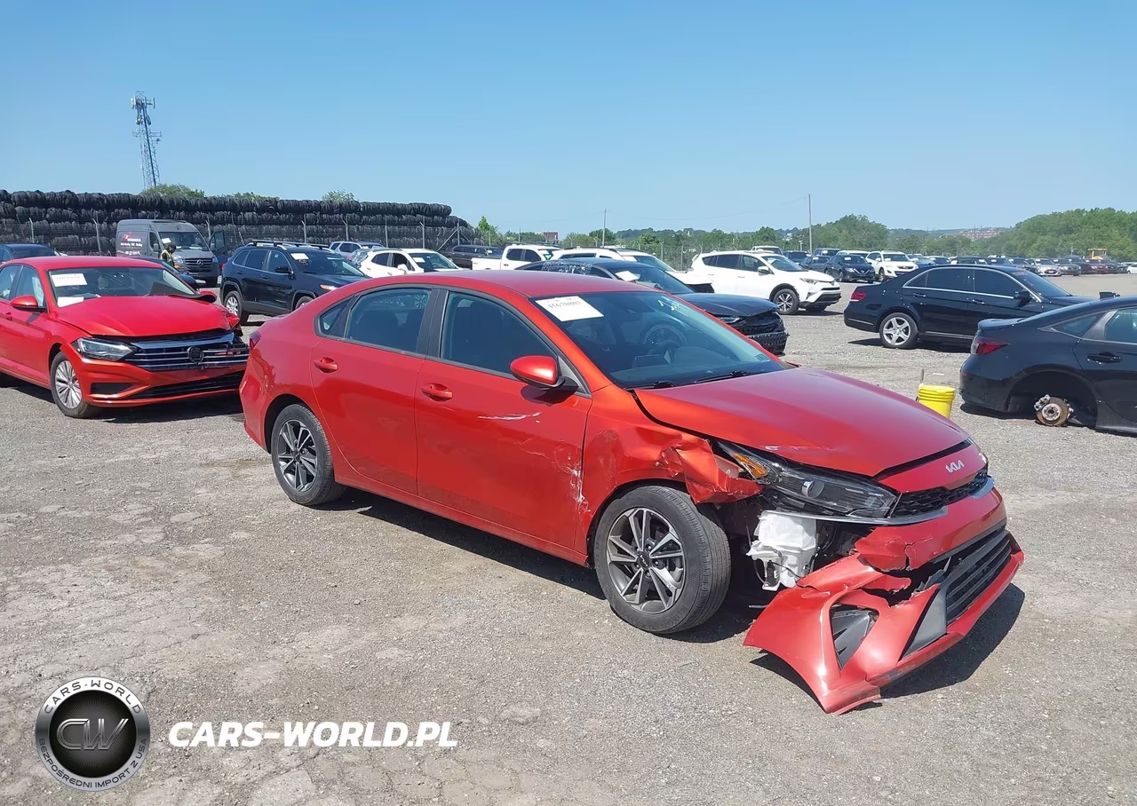 2023 Kia Forte Lxs – zdjęcie 1 z 16