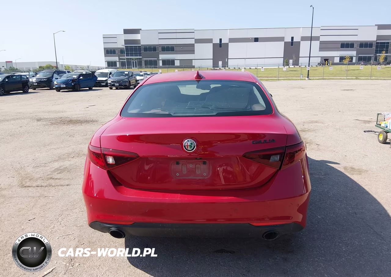 2019 Alfa Romeo Giulia Rwd VIN:ZARFAMANXK7622775 - 15