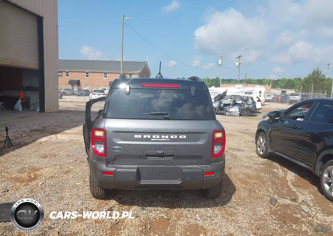 2025 Ford Bronco Sport Outer Banks VIN:3FMCR9CNXSRE26274 - 16