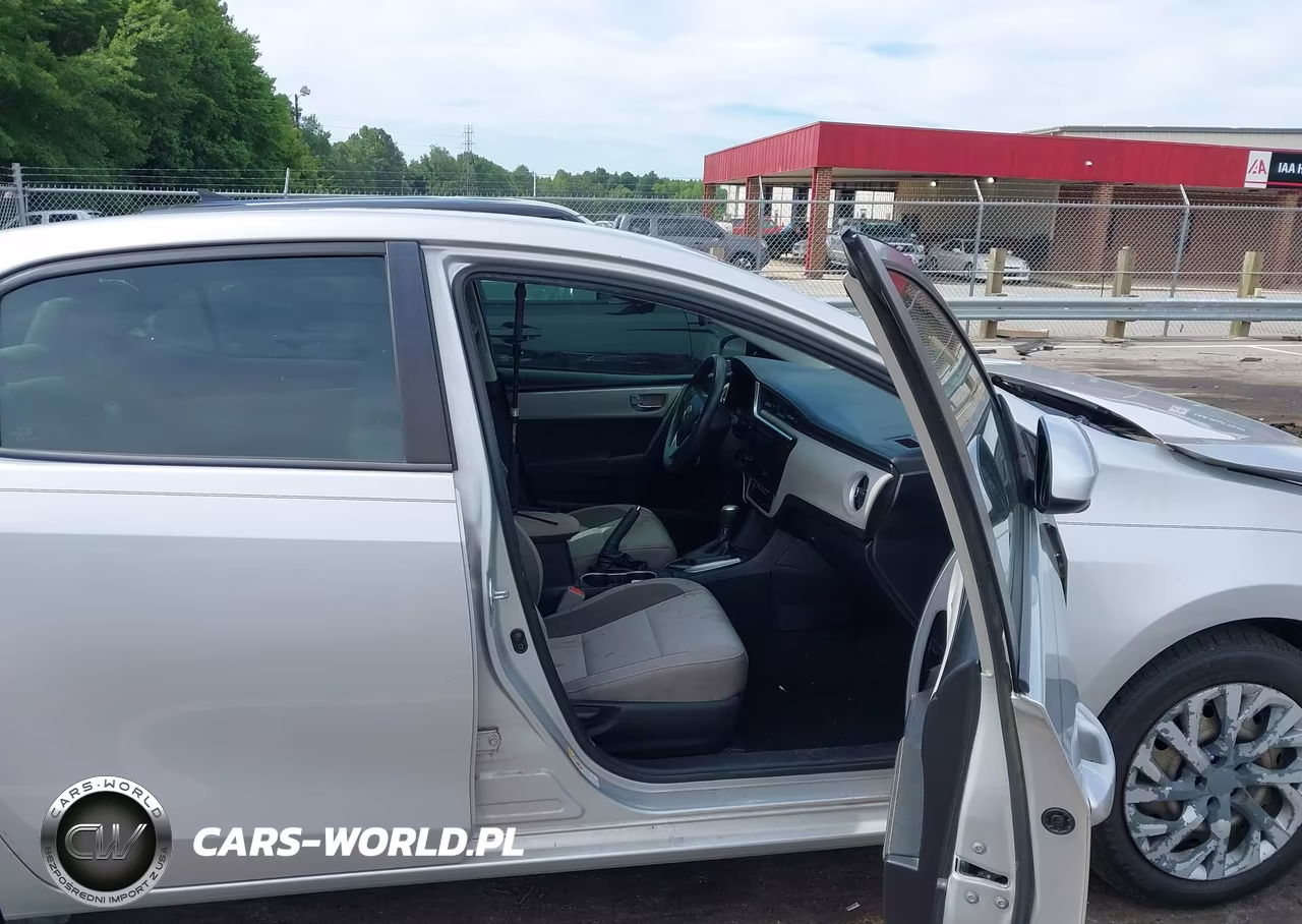 2018 Toyota Corolla Le VIN:2T1BURHE9JC007988 - 5