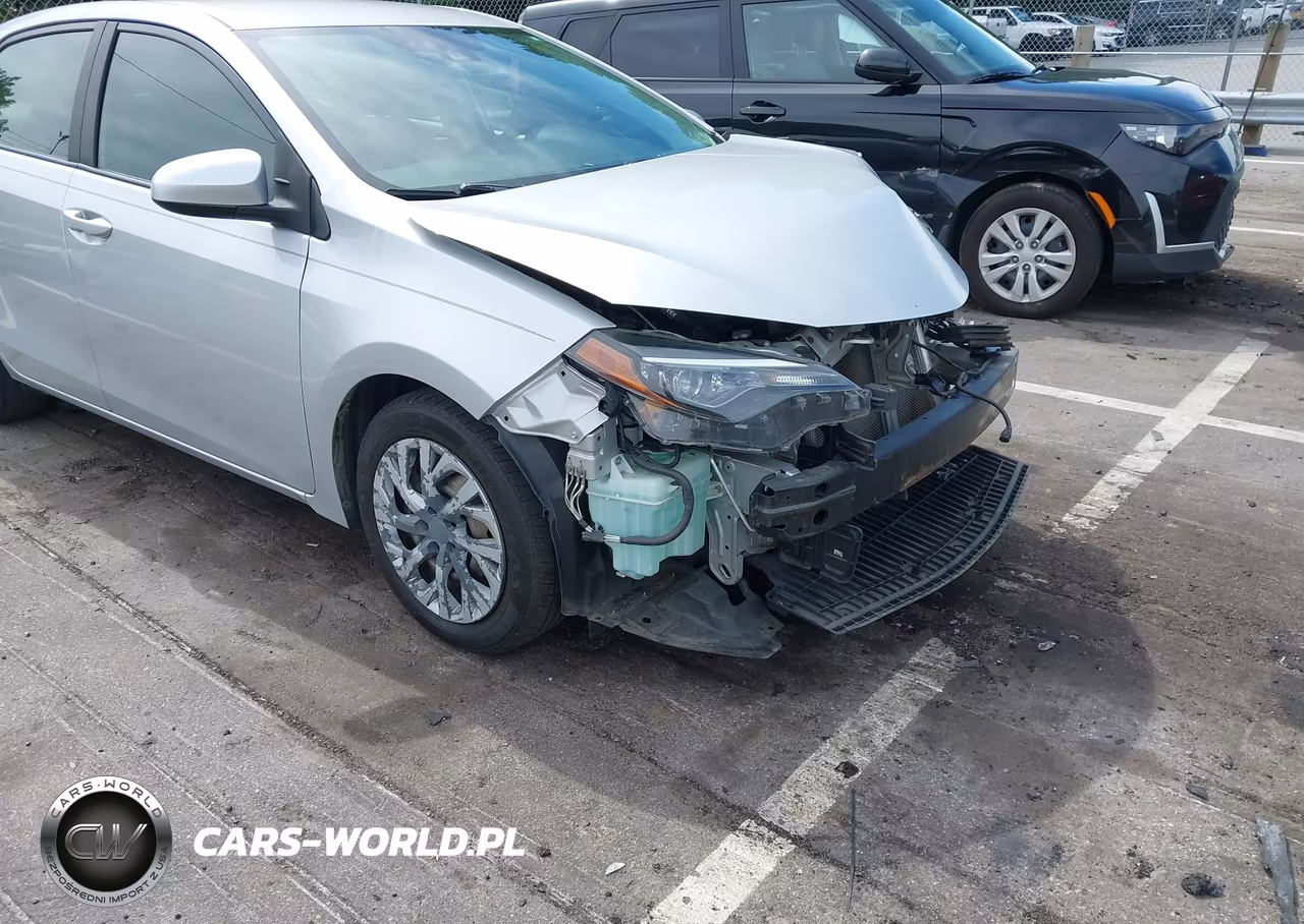 2018 Toyota Corolla Le VIN:2T1BURHE9JC007988 - 6