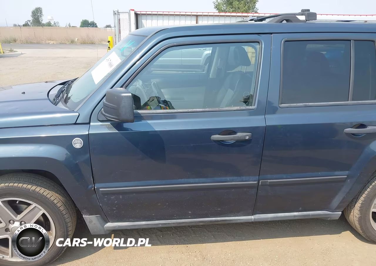 2007 Jeep Patriot Limited VIN:1J8FF48W07D352256 - 13