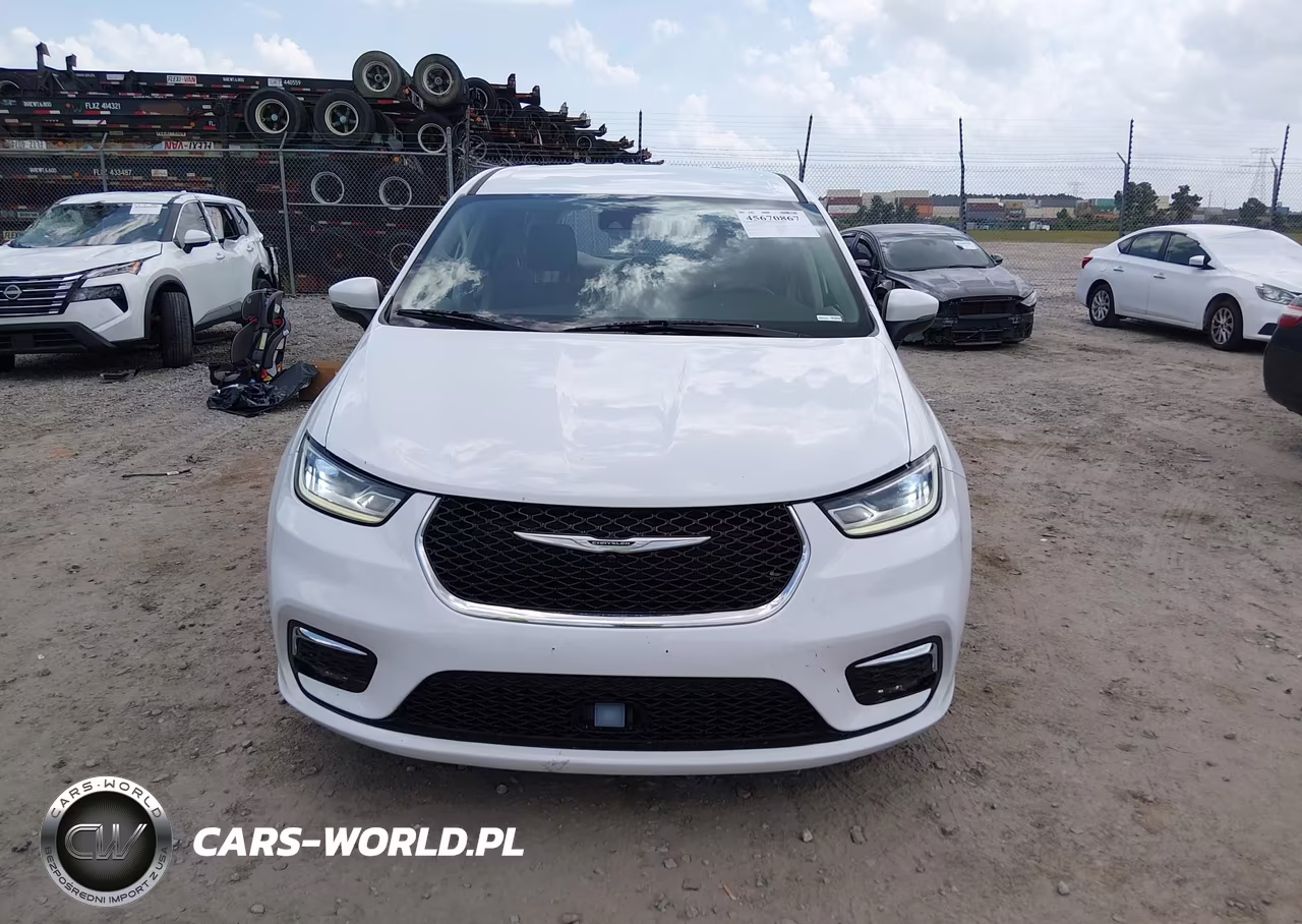 2023 Chrysler Pacifica Touring L VIN:2C4RC1BG9PR587216 - 12