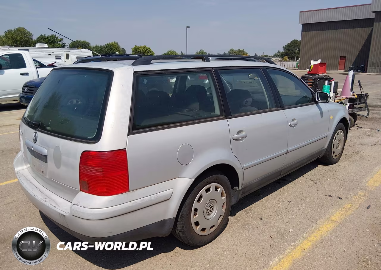 1999 Volkswagen Passat Gls VIN:WVWNA63B1XE234079 - 4