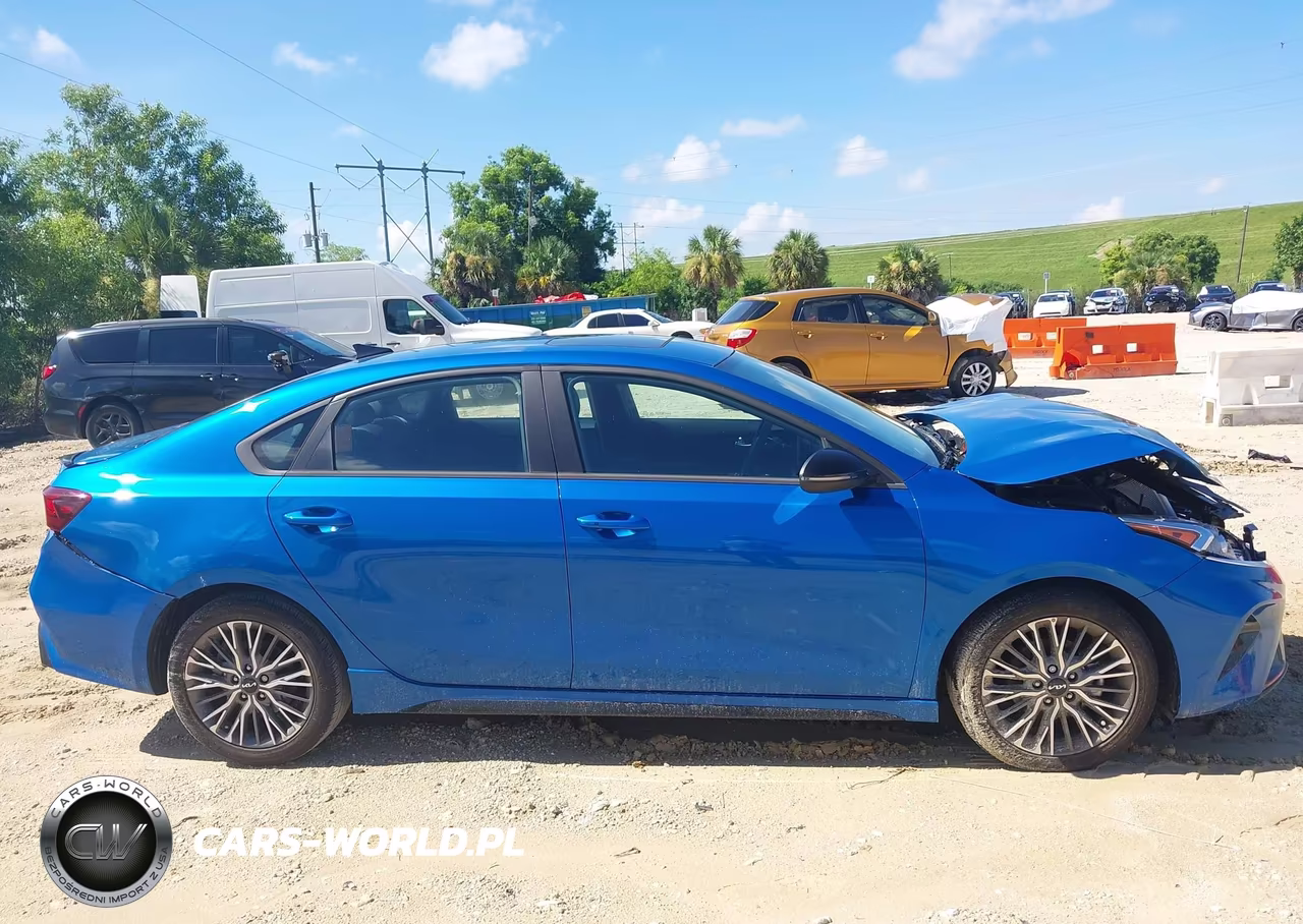 2023 Kia Forte Gt-Line VIN:3KPF54AD0PE612396 - 14