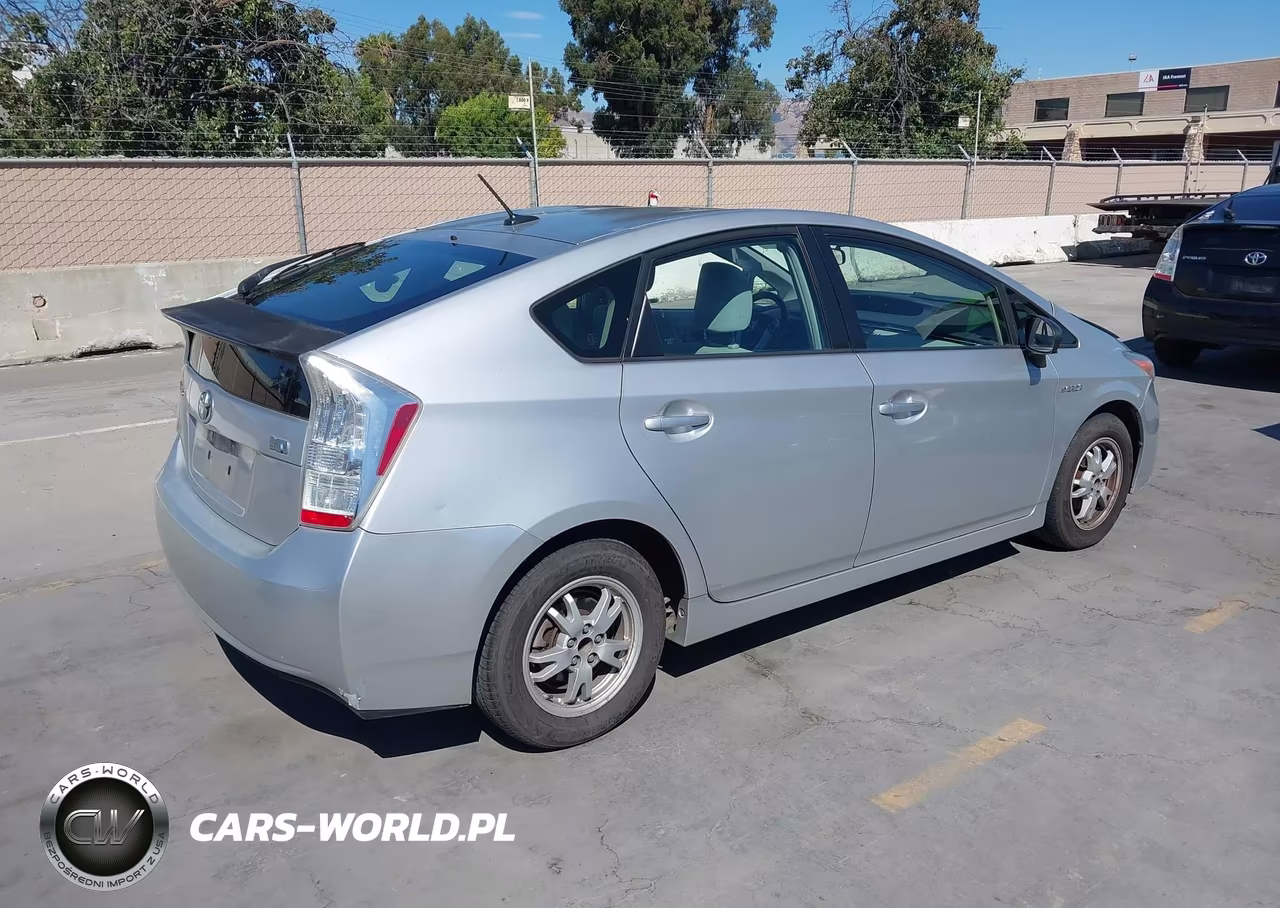 2010 Toyota Prius Ii VIN:JTDKN3DU9A0103024 - 4