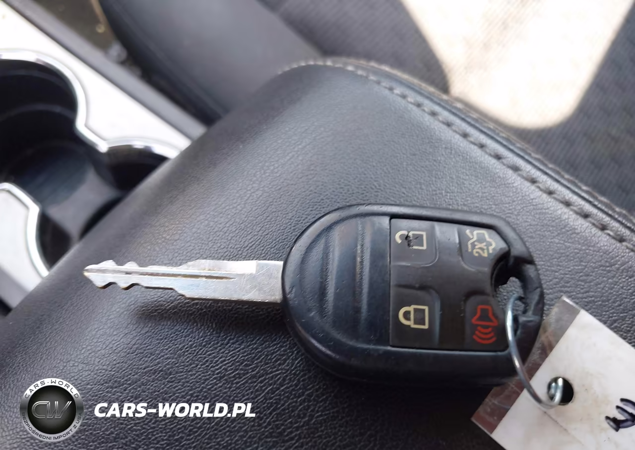 2012 Ford Fusion Se VIN:3FAHP0HAXCR117624 - 11