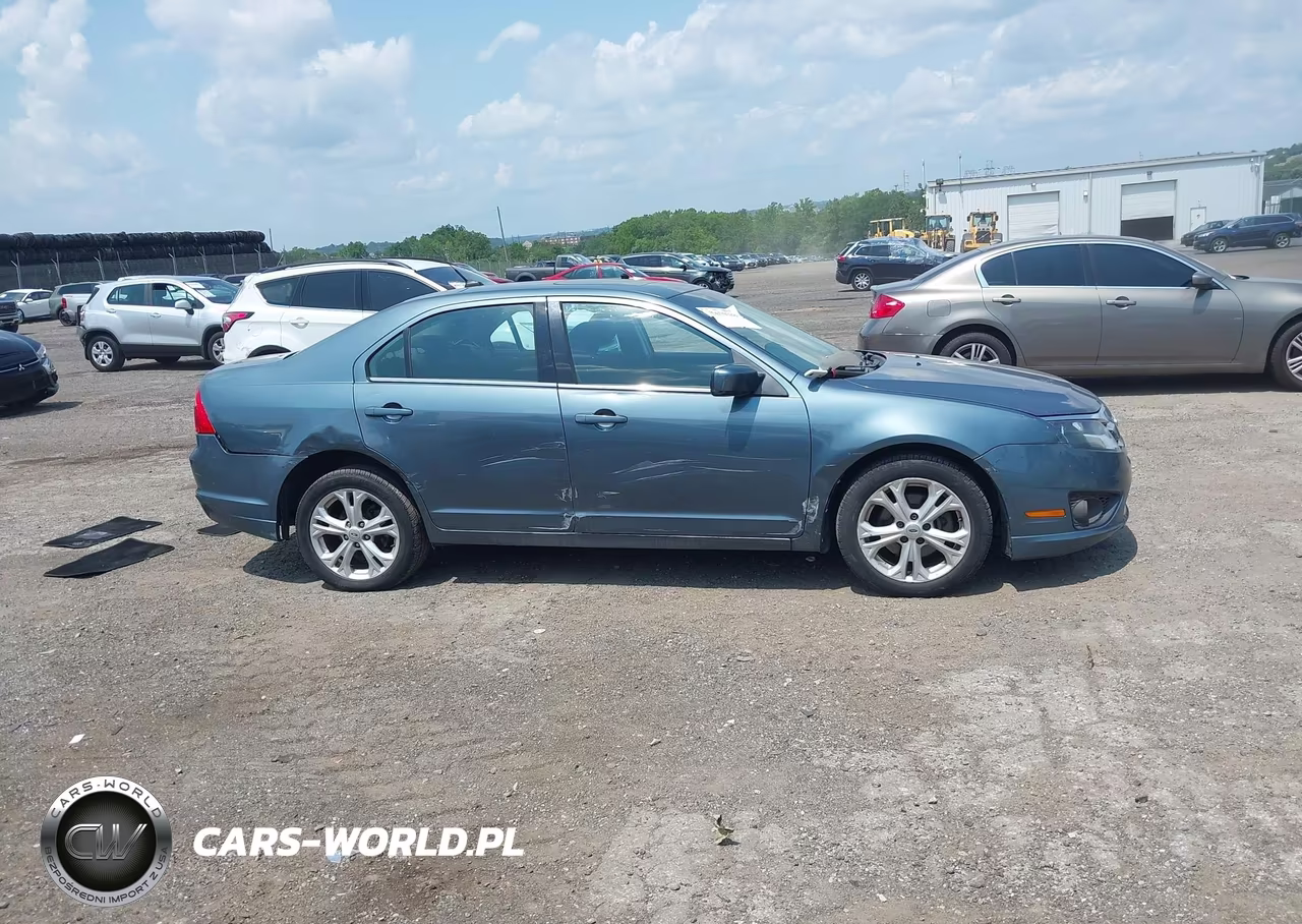 2012 Ford Fusion Se VIN:3FAHP0HAXCR117624 - 13