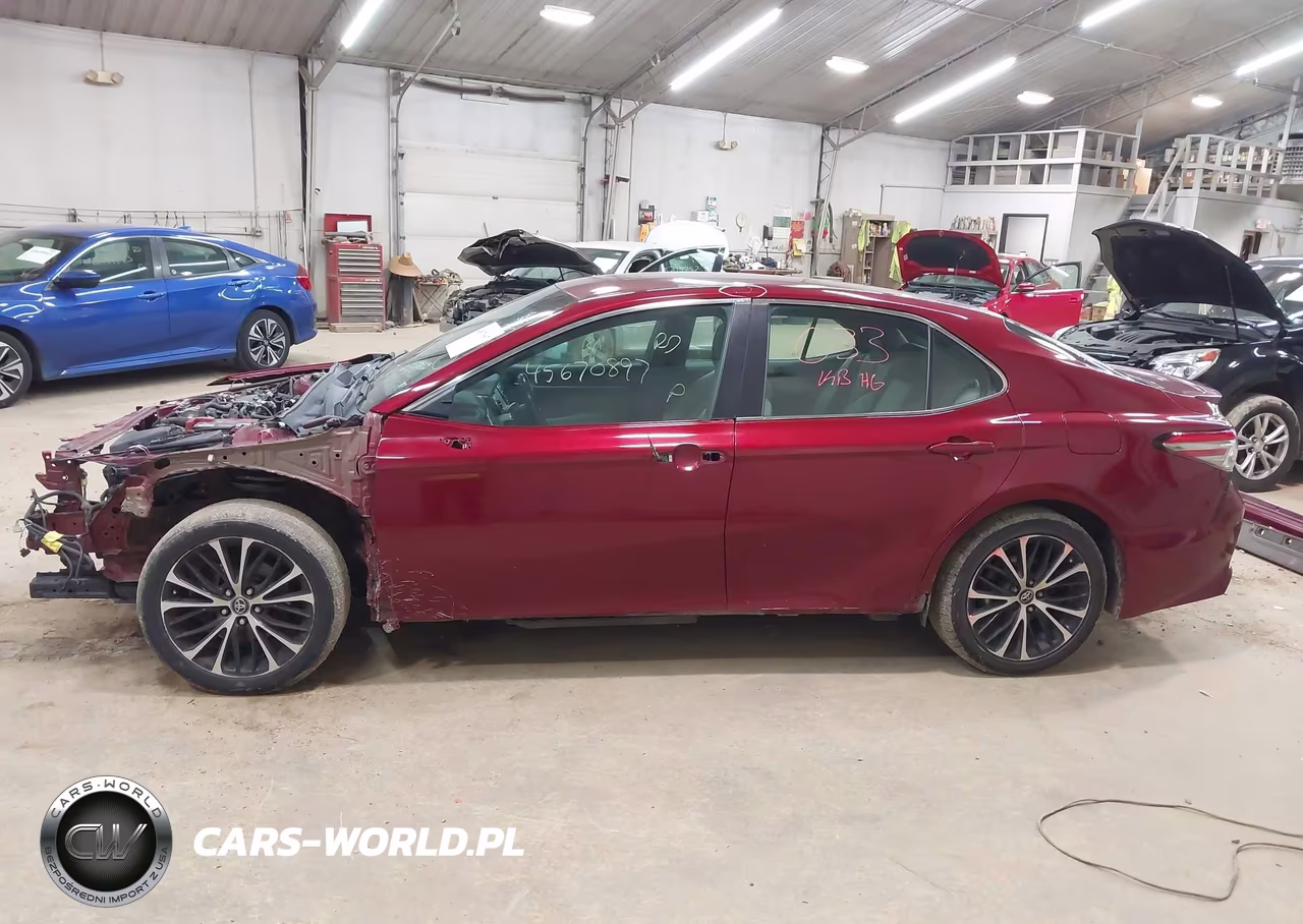 2018 Toyota Camry Se VIN:4T1B11HK3JU546895 - 14