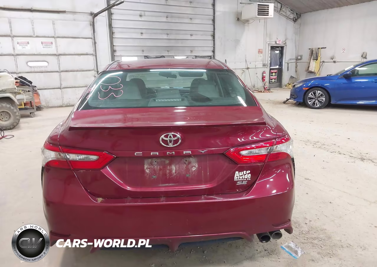 2018 Toyota Camry Se VIN:4T1B11HK3JU546895 - 16