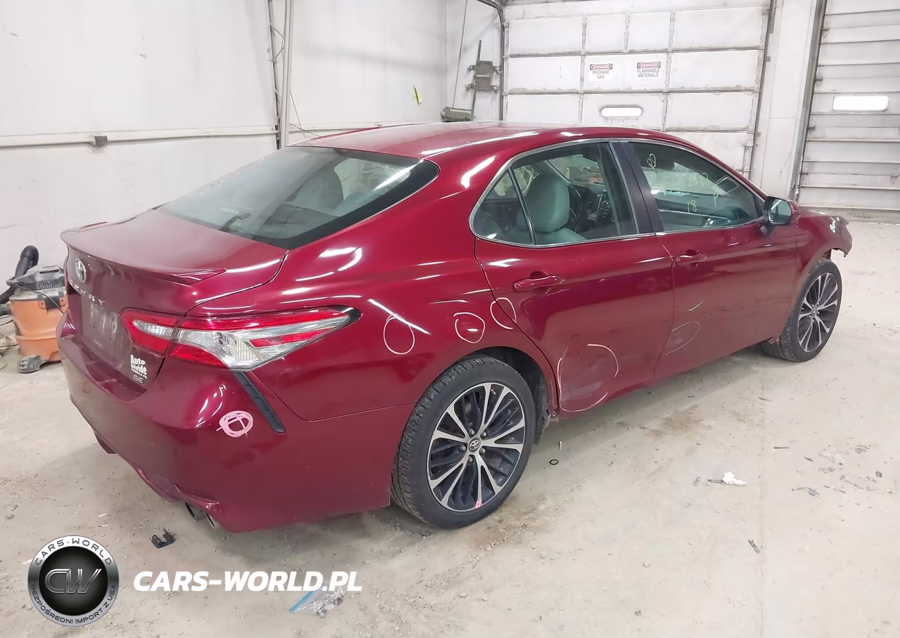 2018 Toyota Camry Se VIN:4T1B11HK3JU546895 - 4