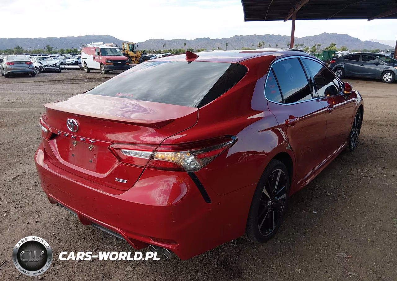 2019 Toyota Camry Xse VIN:4T1B61HKXKU186558 - 4