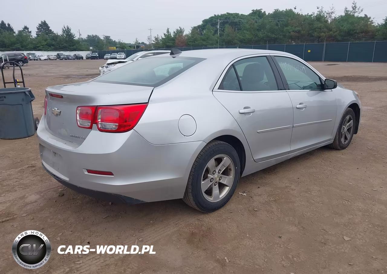 2014 Chevrolet Malibu 1Ls VIN:1G11B5SL1EF136086 - 4