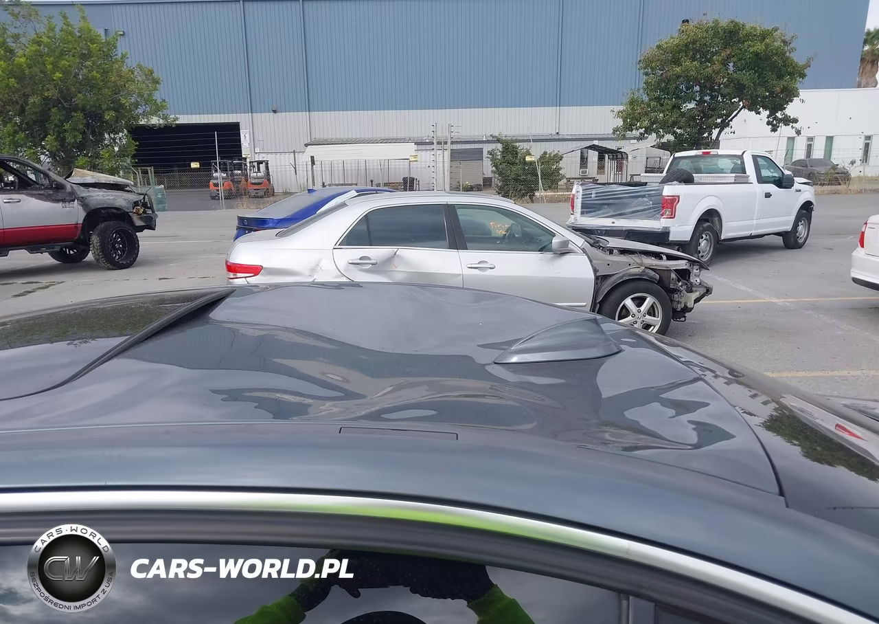 2018 BMW 330I VIN:WBA8B9G50JNU98401 - 12