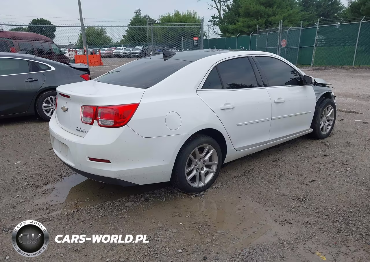 2015 Chevrolet Malibu 1Lt VIN:1G11C5SL0FF320028 - 4