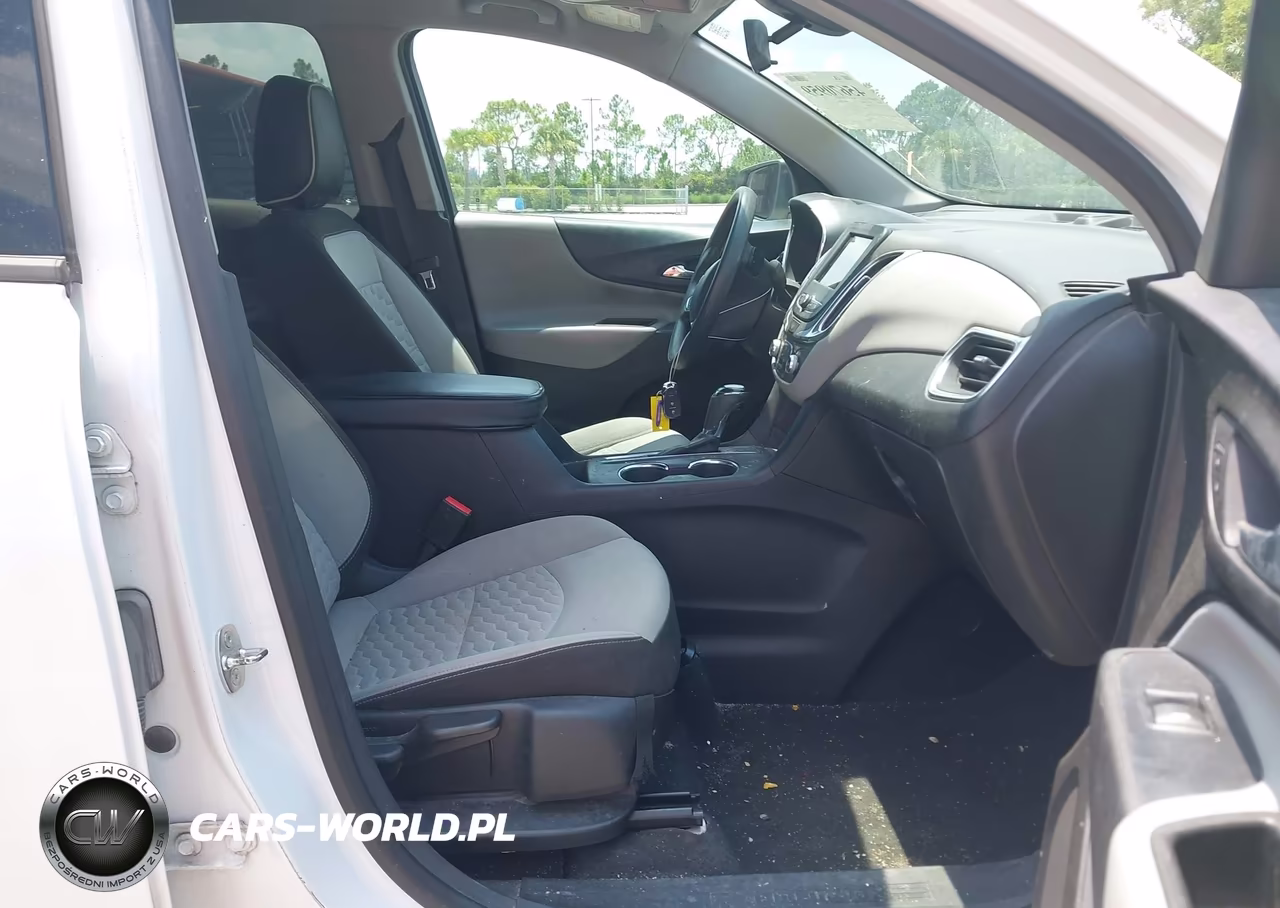 2019 Chevrolet Equinox Ls VIN:3GNAXHEV3KS638555 - 5