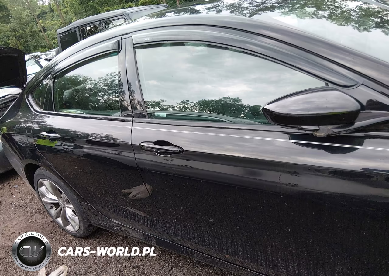 2015 Chrysler 200 S VIN:1C3CCCBBXFN550391 - 13