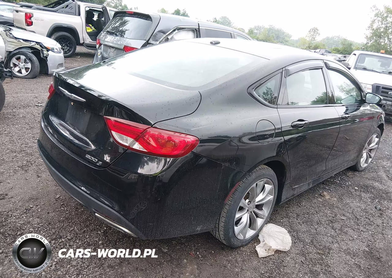 2015 Chrysler 200 S VIN:1C3CCCBBXFN550391 - 4