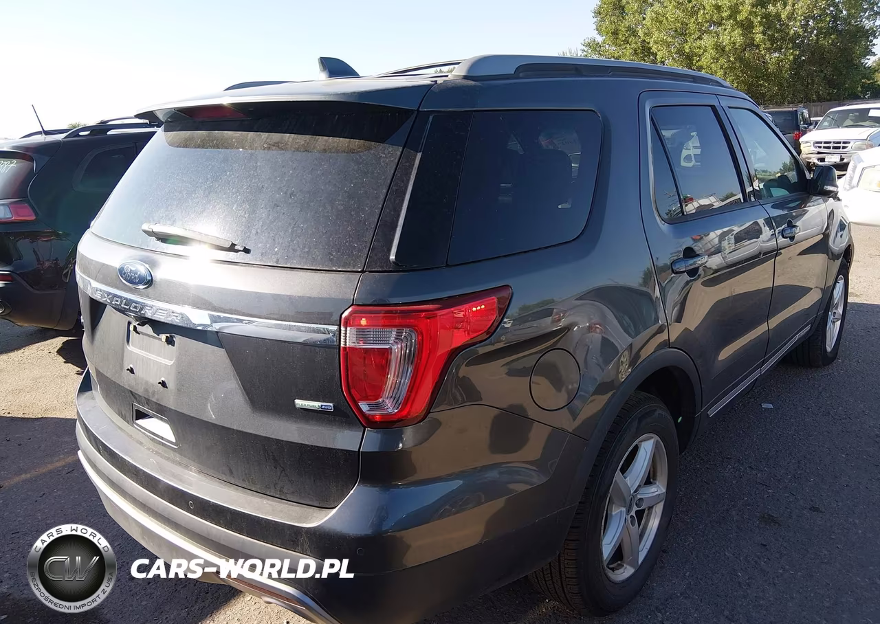 2016 Ford Explorer Xlt VIN:1FM5K8D82GGD27592 - 4