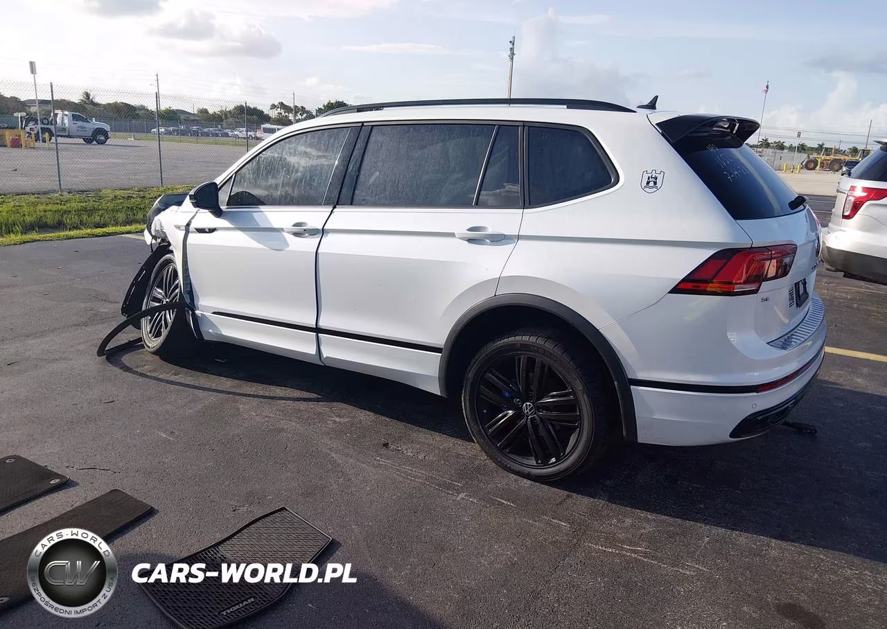 2022 Volkswagen Tiguan 2.0T Se R-Line Black VIN:3VVCB7AX2NM105270 - 3