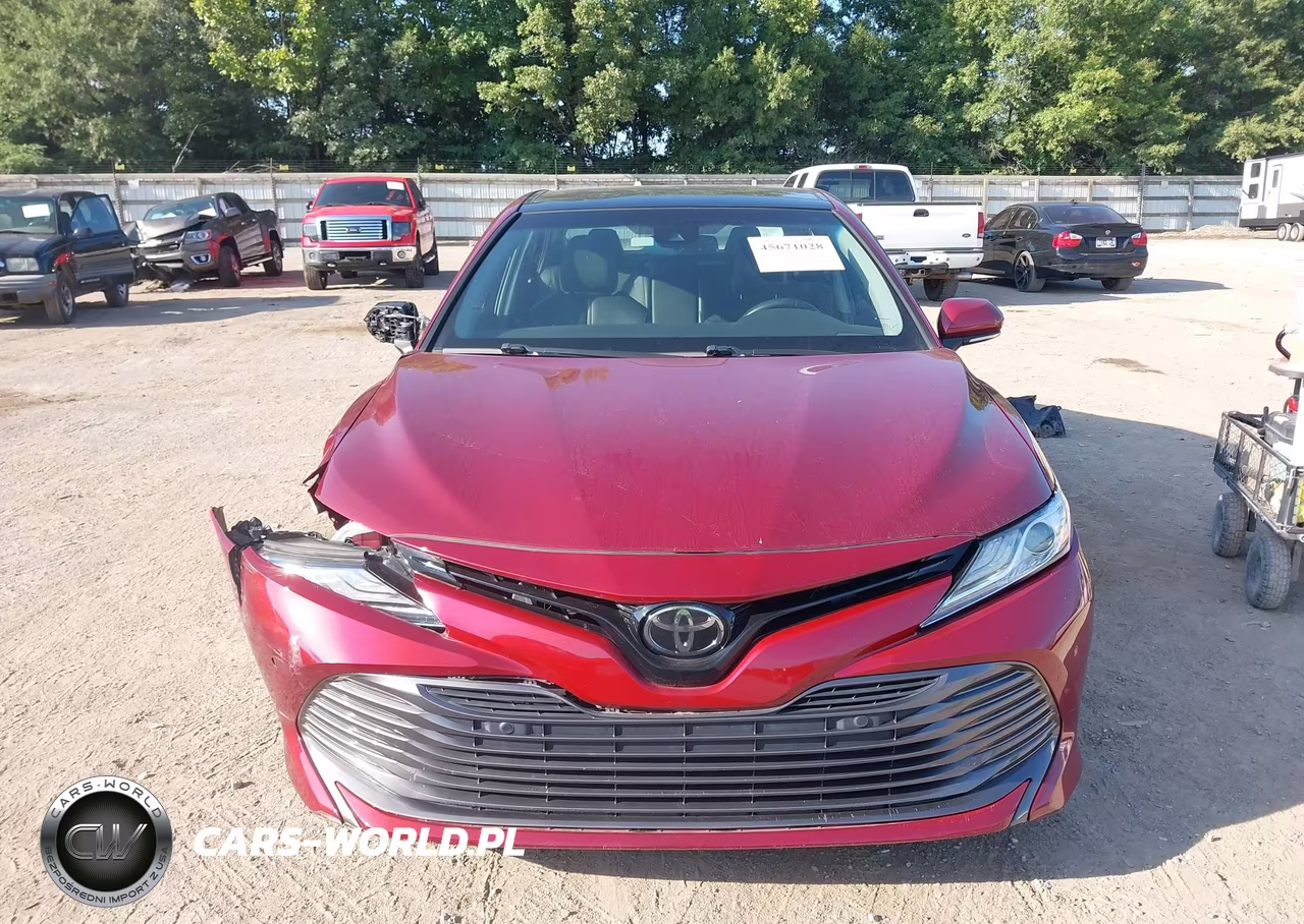 2018 Toyota Camry Xle VIN:4T1B11HK2JU610490 - 12
