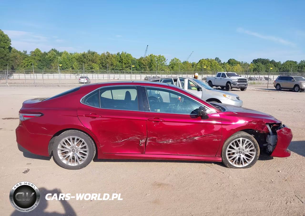 2018 Toyota Camry Xle VIN:4T1B11HK2JU610490 - 13