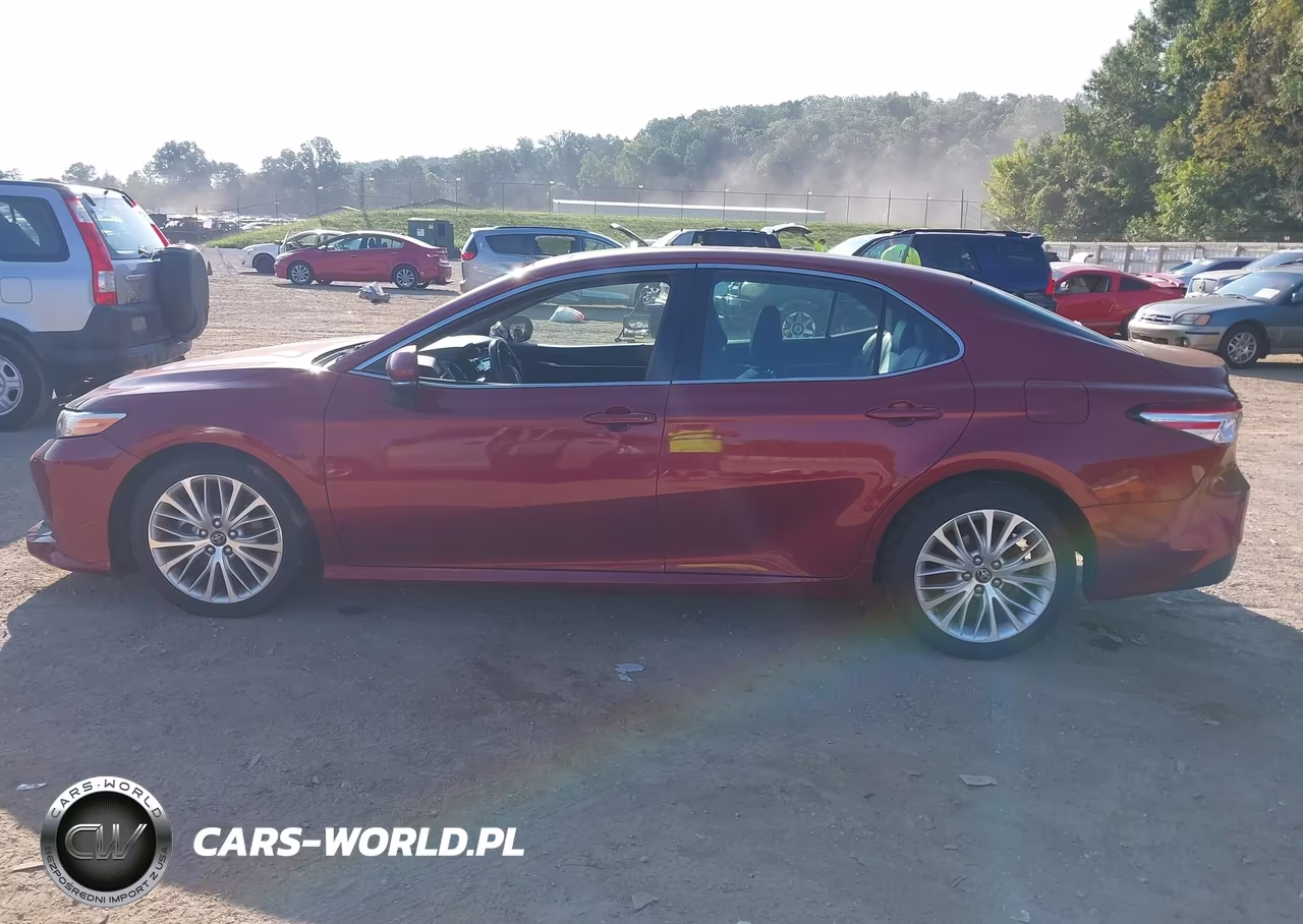 2018 Toyota Camry Xle VIN:4T1B11HK2JU610490 - 14