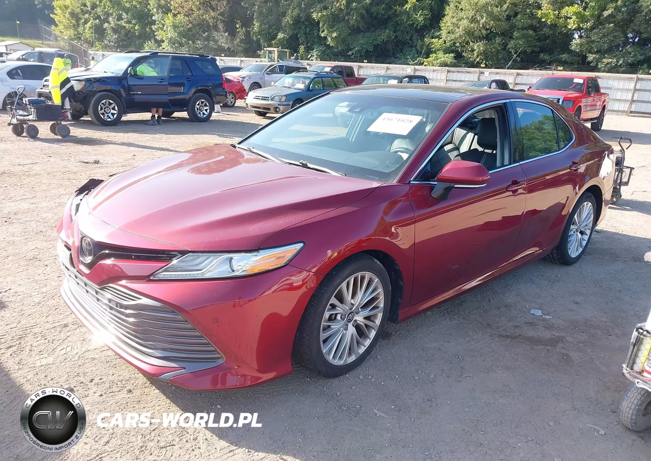2018 Toyota Camry Xle VIN:4T1B11HK2JU610490 - 2