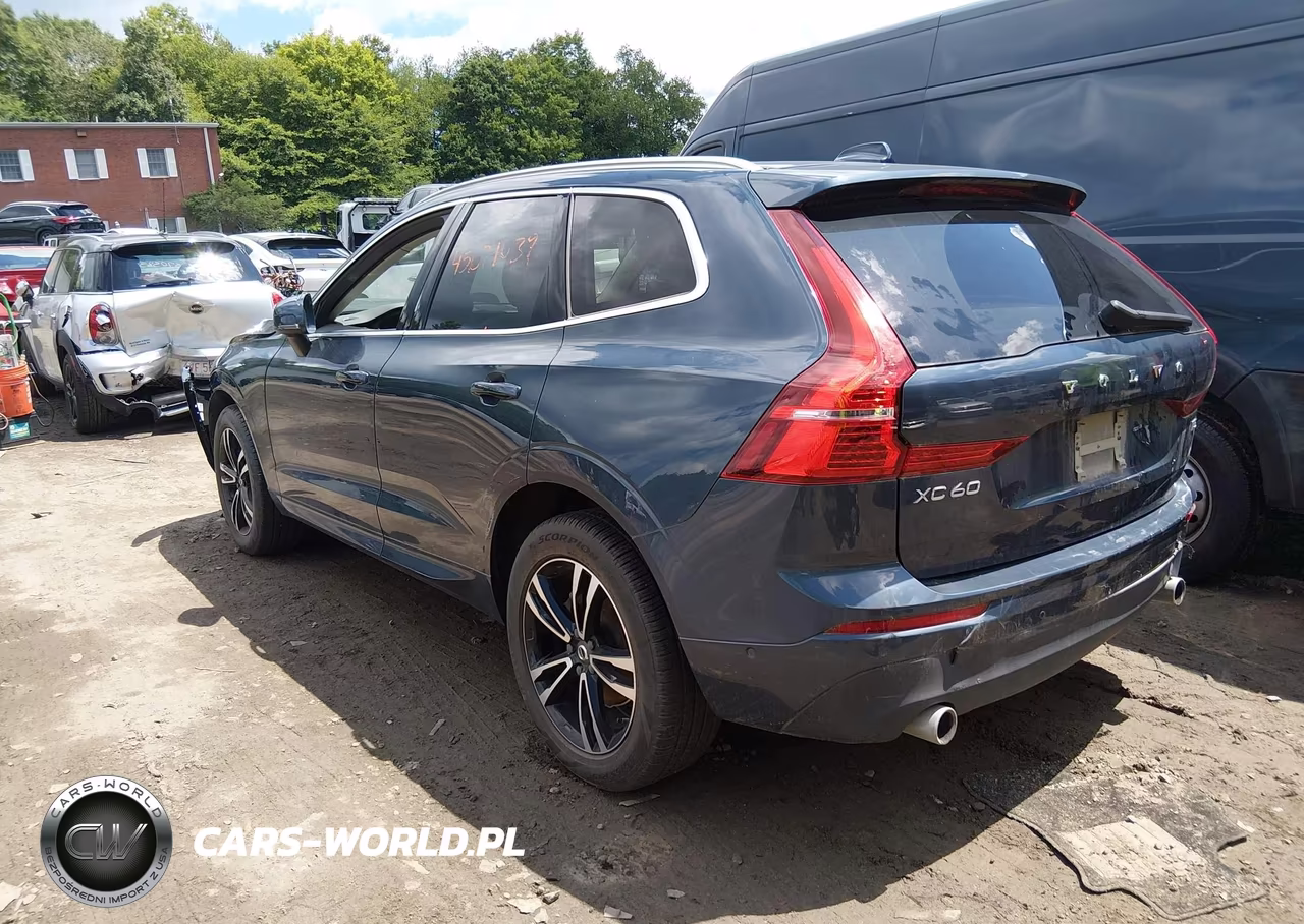 2019 Volvo Xc60 T5 Momentum VIN:LYV102DK0KB238593 - 3