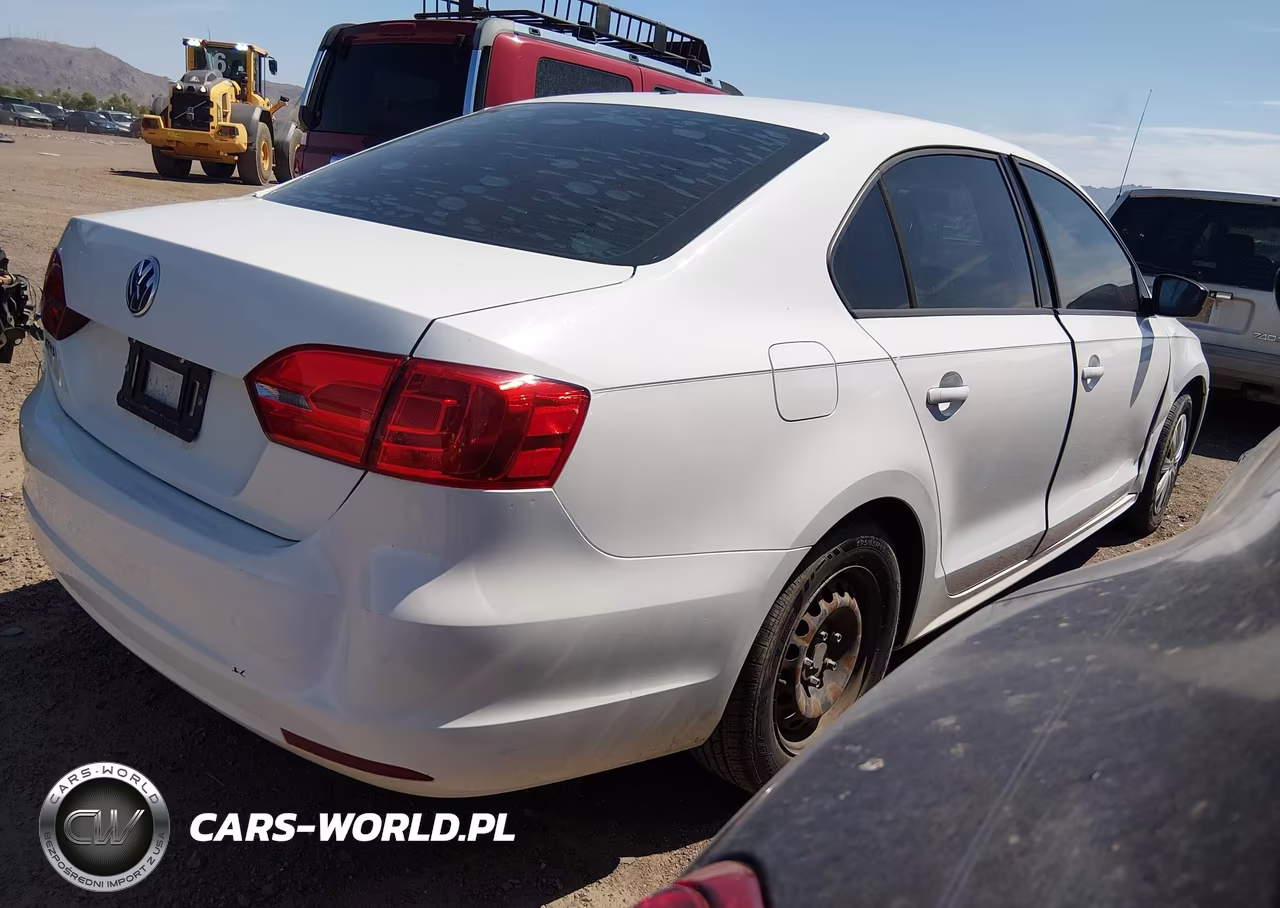 2014 Volkswagen Jetta 2.0L S VIN:3VW2K7AJ9EM424412 - 4