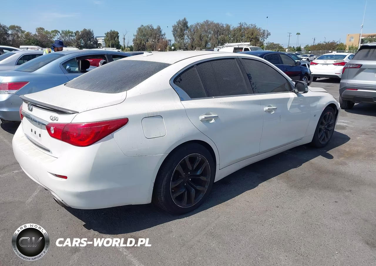 2015 Infiniti Q50 Premium VIN:JN1BV7AP1FM338932 - 4