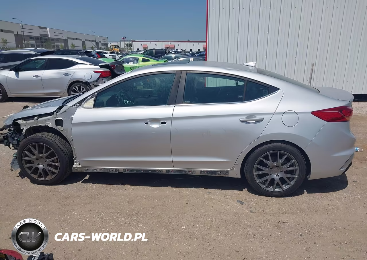 2018 Hyundai Elantra Sport VIN:KMHD04LB5JU559099 - 15