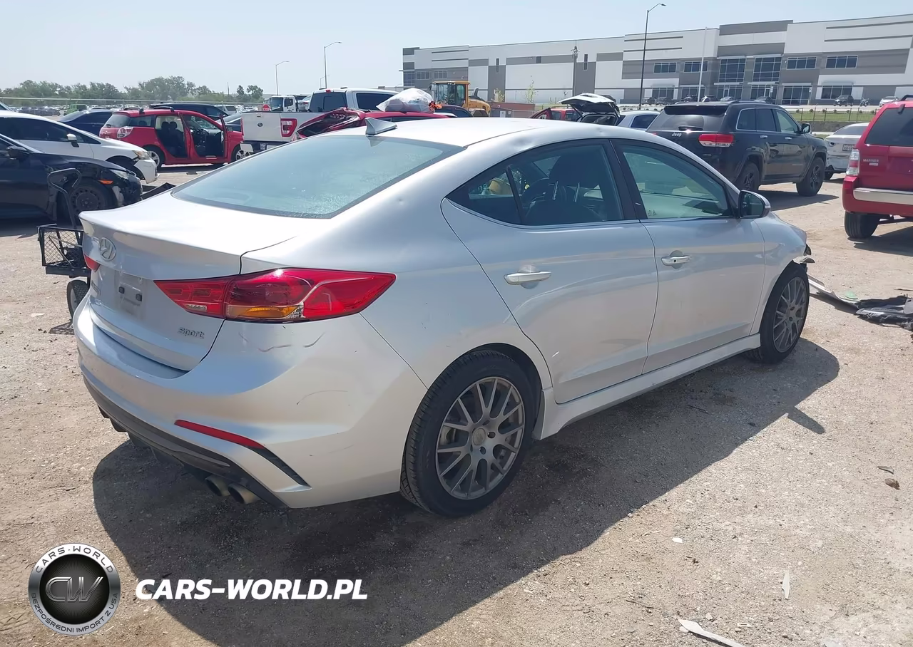 2018 Hyundai Elantra Sport VIN:KMHD04LB5JU559099 - 4
