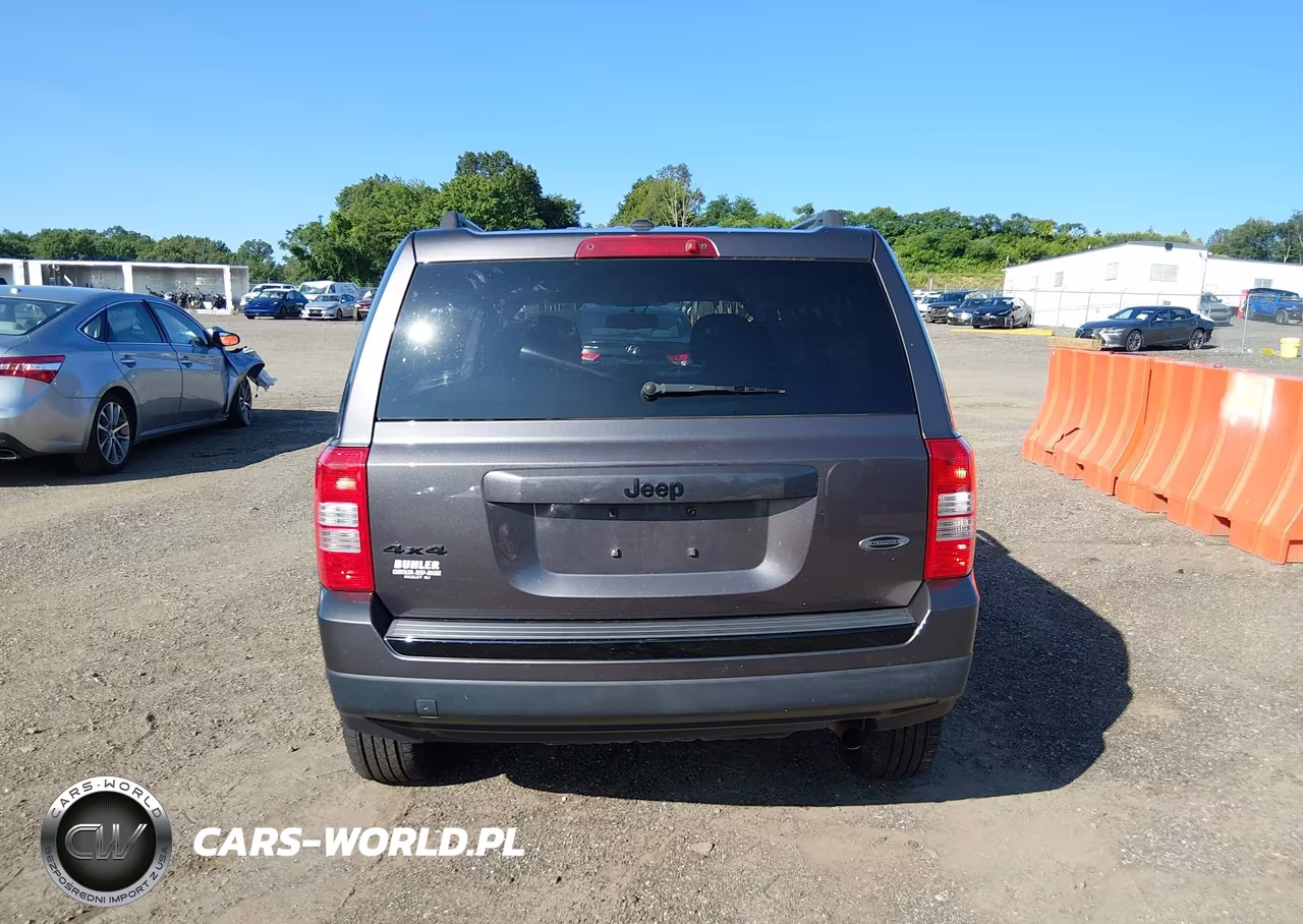 2015 Jeep Patriot Altitude Edition VIN:1C4NJRBB6FD347839 - 17