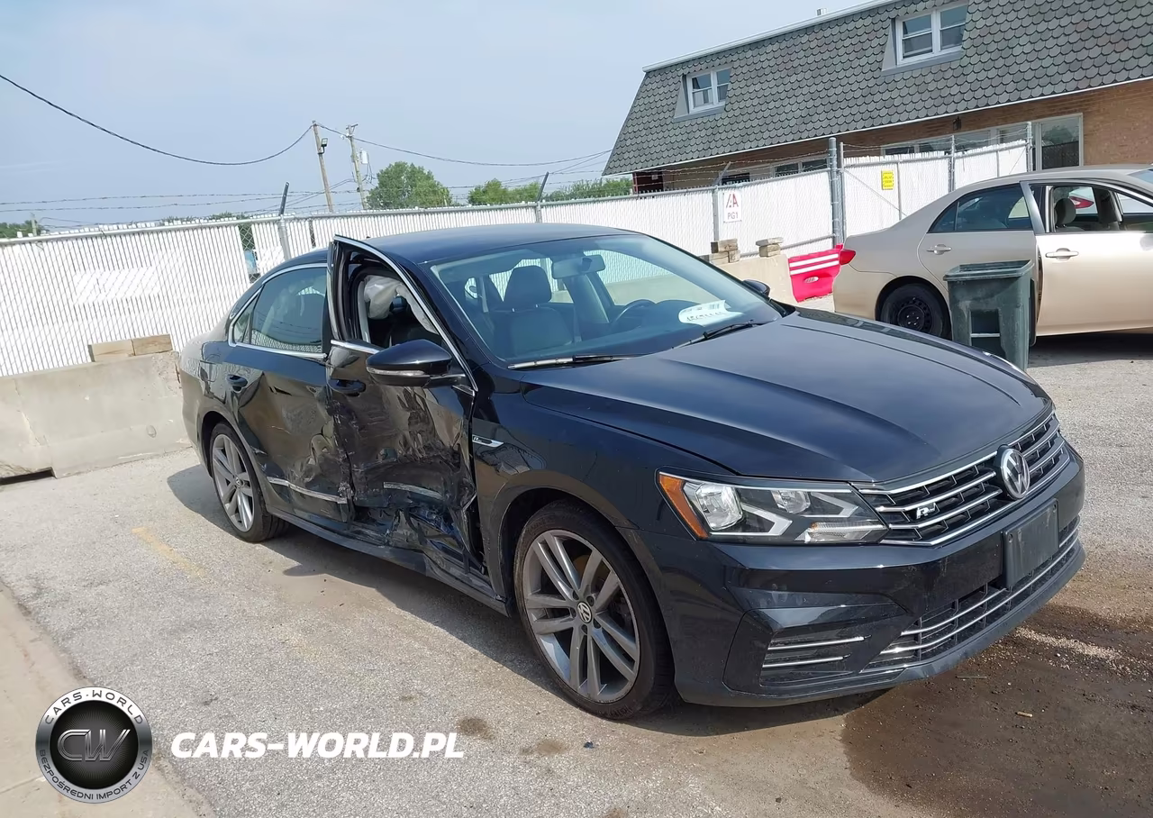 2017 Volkswagen Passat 1.8T R-Line