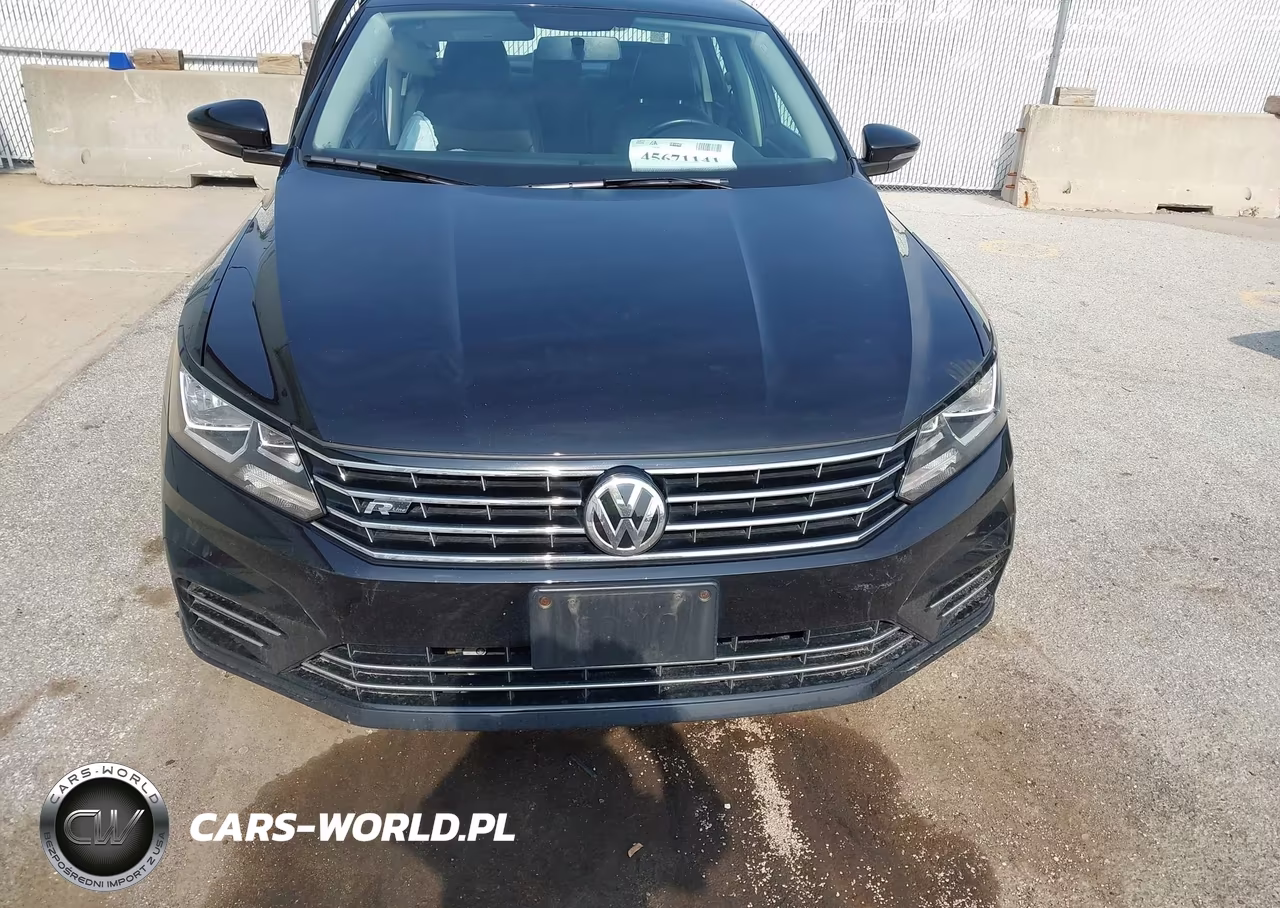2017 Volkswagen Passat 1.8T R-Line VIN:1VWDT7A36HC080518 - 12