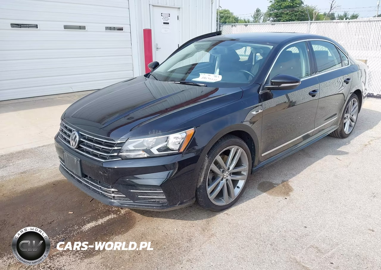 2017 Volkswagen Passat 1.8T R-Line VIN:1VWDT7A36HC080518 - 2